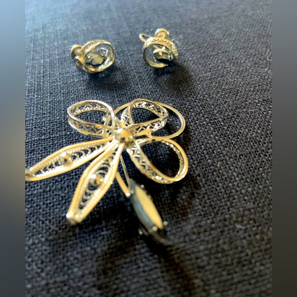Vintage sterling pin /earring set